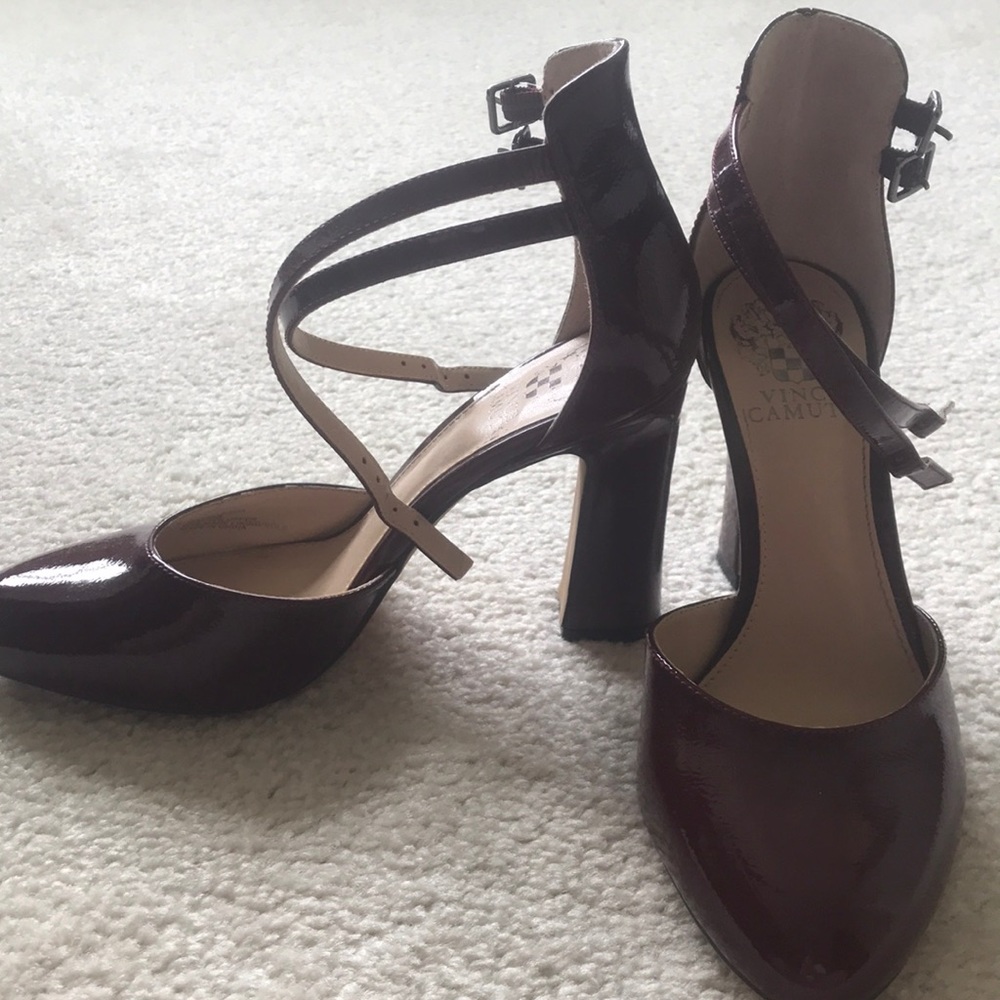Vince Camuto size 8 dark red heels